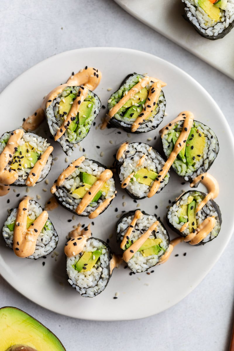 How to Make Avocado Roll Sushi at Home: A Vegan Recipe With Spicy Mayo